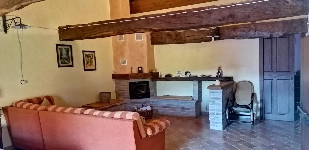 Bed and Breakfast Fattoria Branciana Rossena Exterior foto